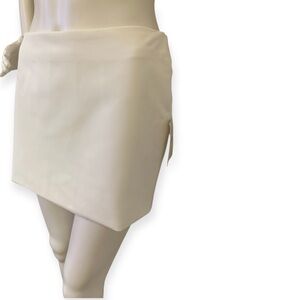 Elegant White Women's Skirt